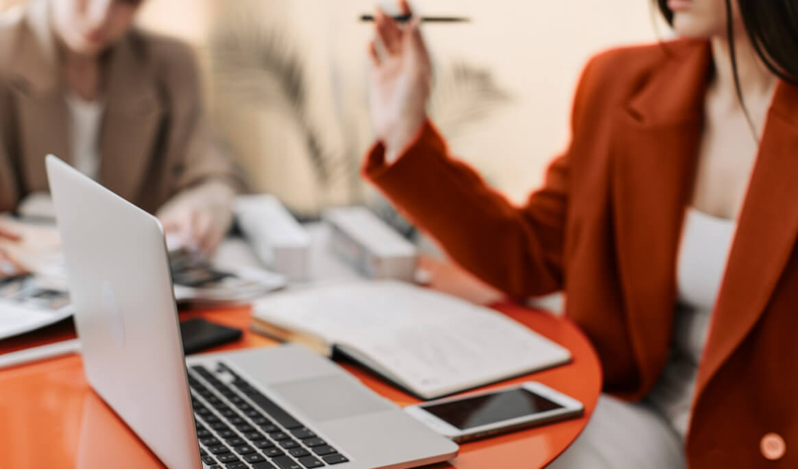 How to save money - 8 simple ways to start saving money every month